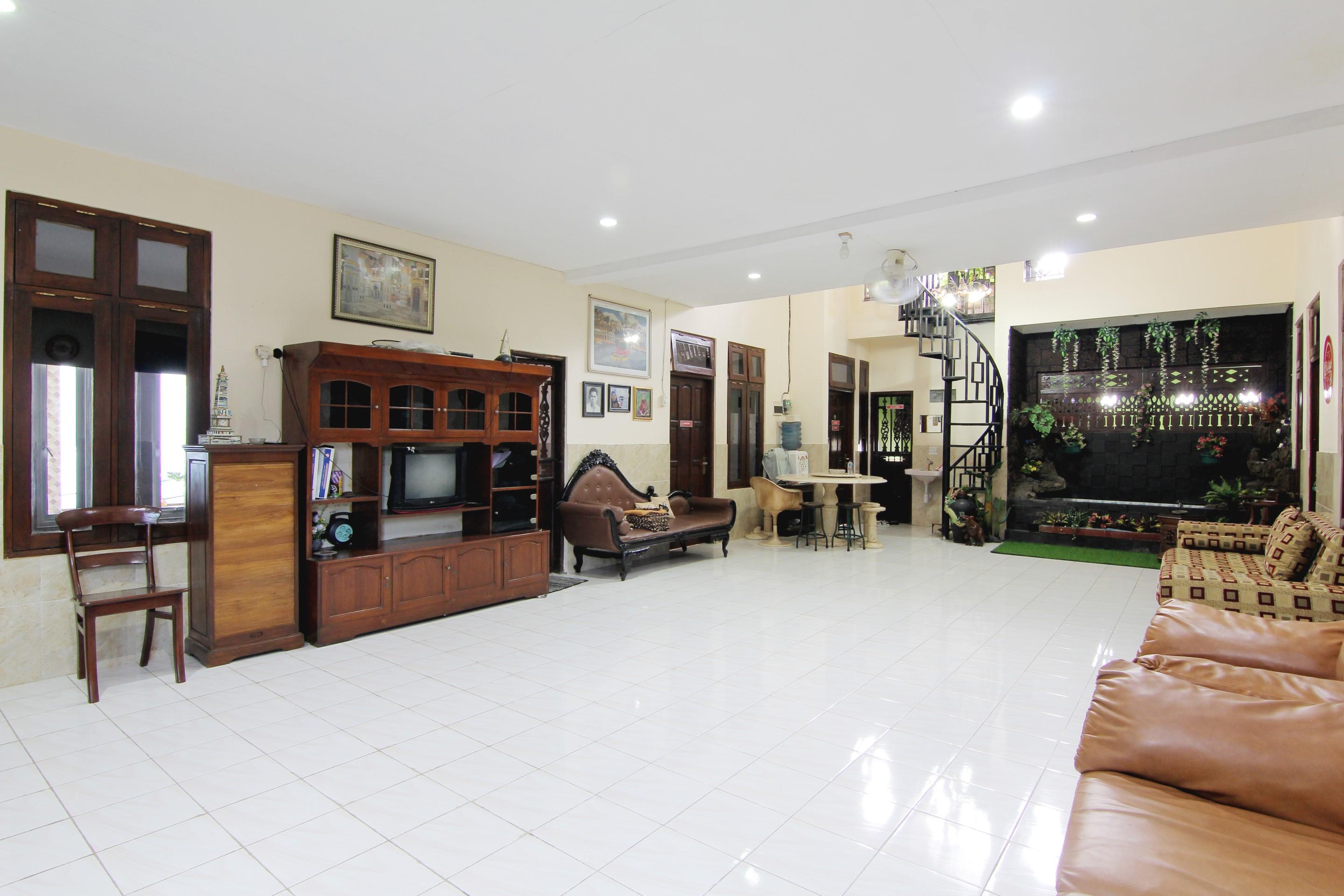 Wanderlust Homestay Yogyakarta Exteriör bild