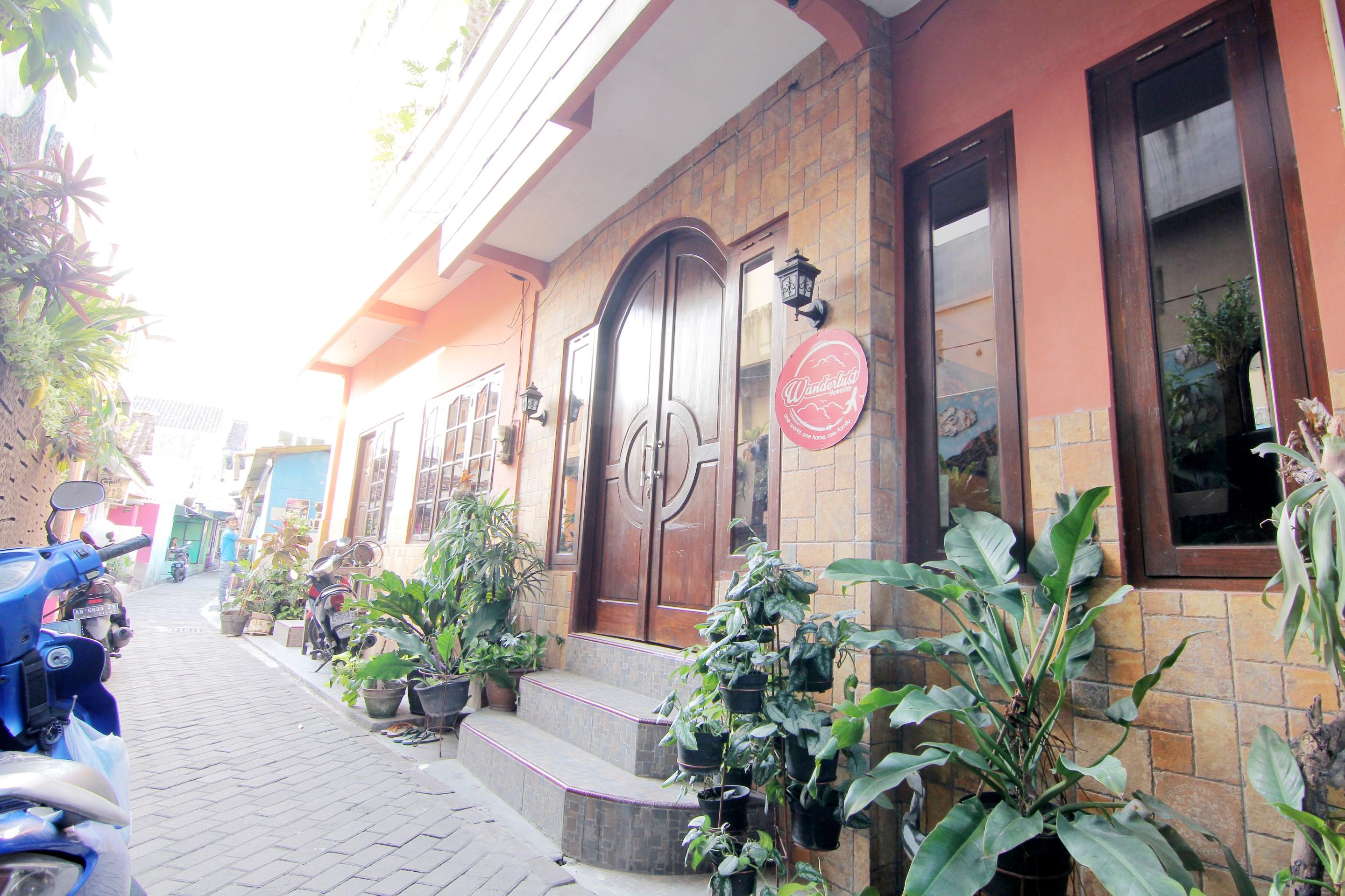 Wanderlust Homestay Yogyakarta Exteriör bild